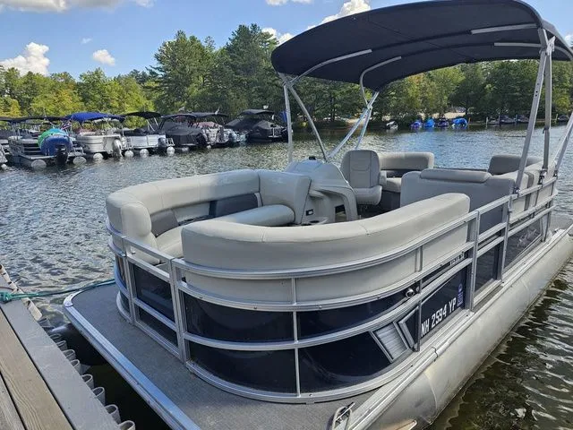 Slide: The Image of SunChaser Vista 18 LR 2021 - 3