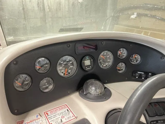 Slide: The Image of Mariah 220 Talari 1995 - 14