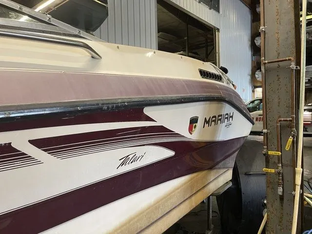 Slide: The Image of Mariah 220 Talari 1995 - 26