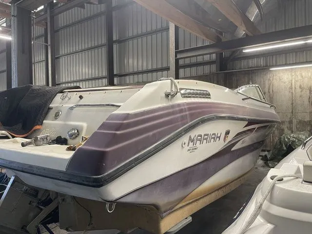 Slide: The Image of Mariah 220 Talari 1995 - 3