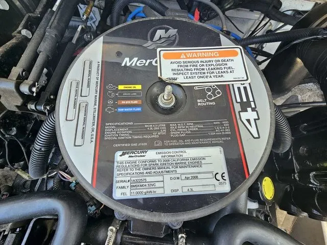 Slide: The Image of Crownline Boats 19 SS 2009 - 10