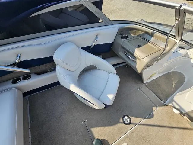 Slide: The Image of Crownline Boats 19 SS 2009 - 4