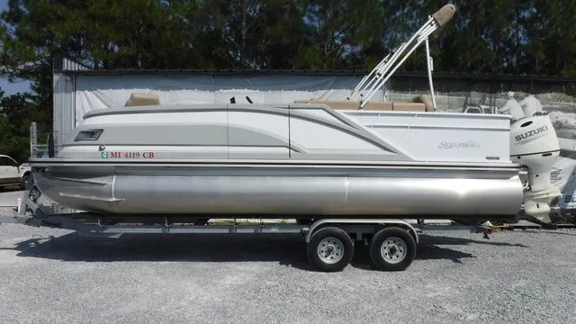 Slide: The Image of Silver Wave 230 Grand Costa CC 2019 - 1