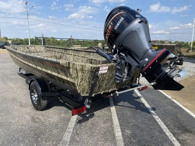 Slide: The Image of SeaArk DXS 1860 SLD 2026 - 3