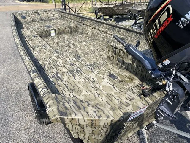 Slide: The Image of SeaArk DXS 1860 SLD 2026 - 7