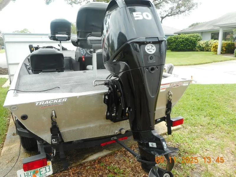 Slide: The Image of Tracker Bass Tracker Classic XL 2020 - 16