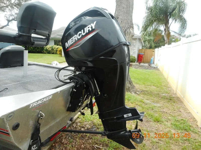 Slide: The Image of Tracker Bass Tracker Classic XL 2020 - 17