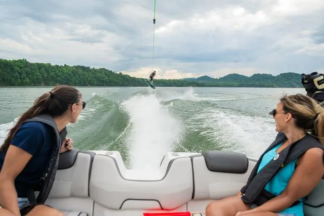 Slide: The Image of Yamaha AR190 2025 - 10