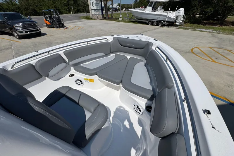 Slide: The Image of 2026 NauticStar 212 Legacy boat with spacious seating and modern design. - 16