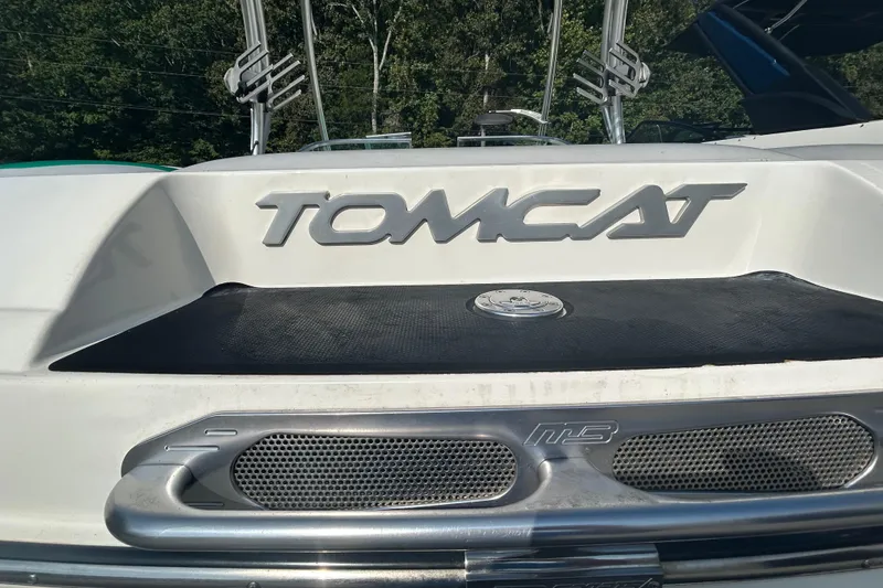 Slide: The Image of 2011 MB F21 Tomcat boat rear view with logo and details. - 3