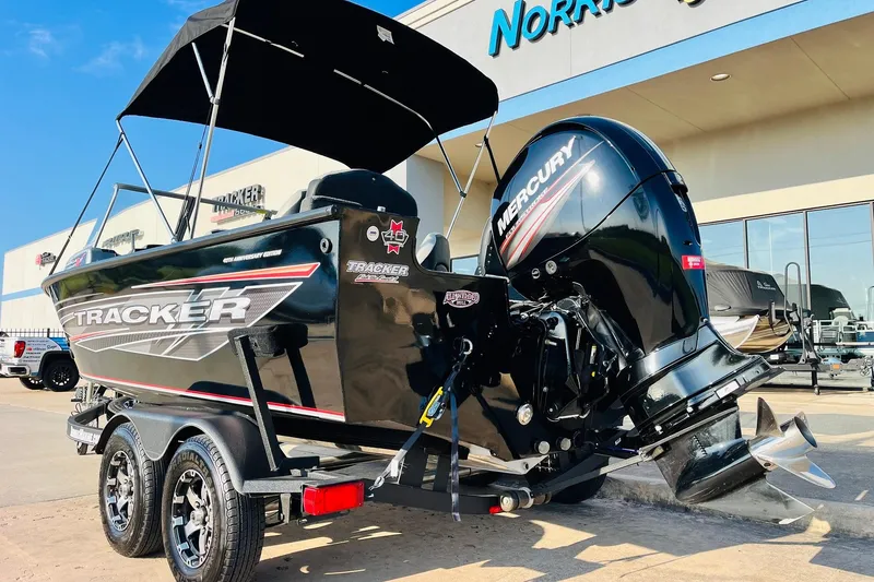 Slide: The Image of 2018 Tracker Targa V-19 Combo 40th Anniversary Edition boat with Mercury engine. - 7