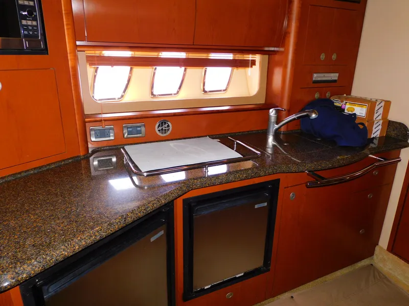 Slide: The Image of Sea Ray 40 Sundancer 2007 - 28