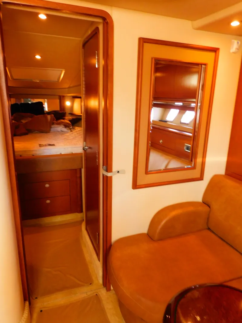 Slide: The Image of Sea Ray 40 Sundancer 2007 - 39