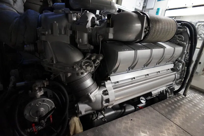 Slide: The Image of Pershing 70 2016 - 54