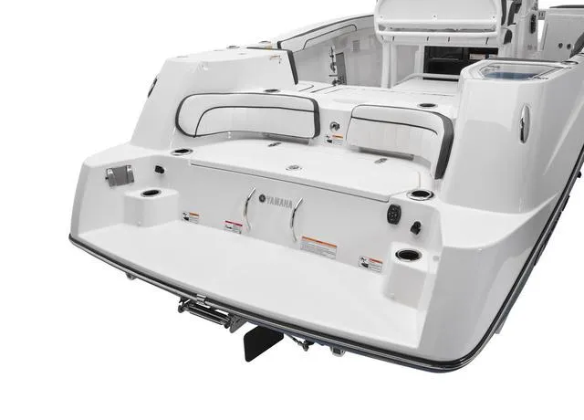 Slide: The Image of Yamaha 252 FSH Sport 2025 - 11