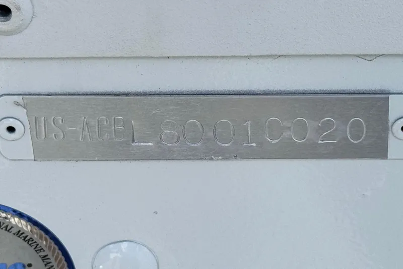 Slide: The Image of 2020 Alumacraft Escape 165 SC boat identification plate with serial number. - 25