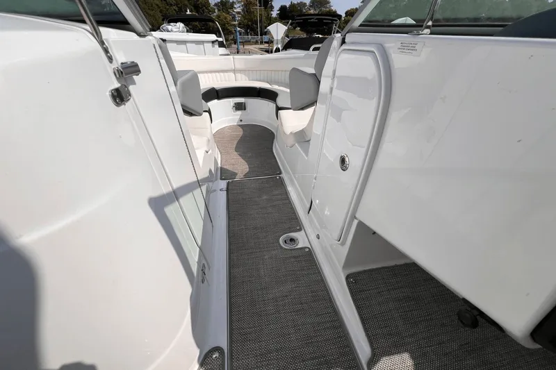 Slide: The Image of Cruisers 298 SS 2016 - 24