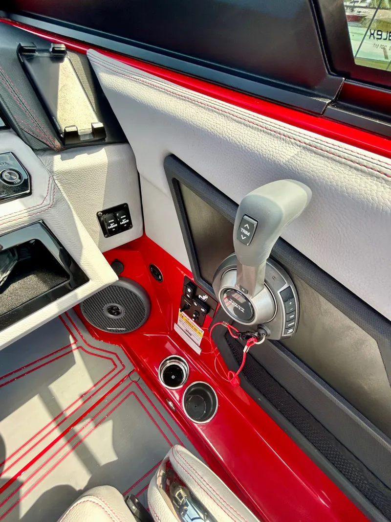 Slide: The Image of Cobalt R6 Surf 2026 - 28