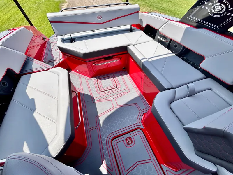 Slide: The Image of Cobalt R6 Surf 2026 - 35