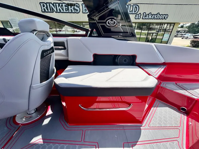 Slide: The Image of Cobalt R6 Surf 2026 - 44