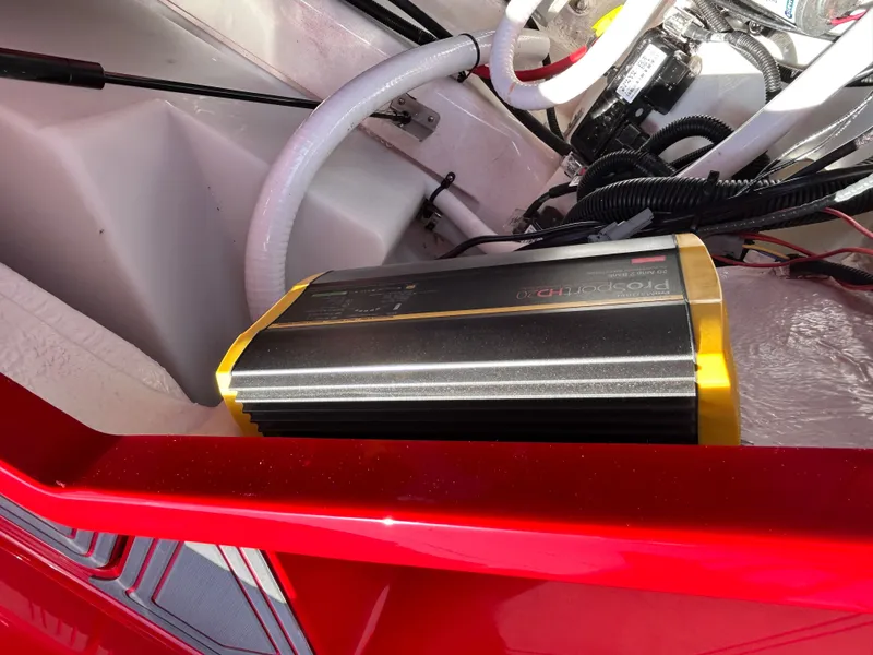 Slide: The Image of Cobalt R6 Surf 2026 - 54