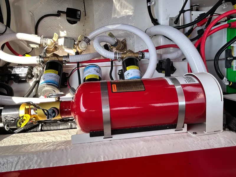 Slide: The Image of Cobalt R6 Surf 2026 - 55