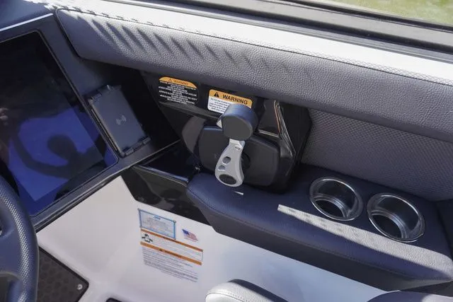 Slide: The Image of Scarab SBI285 IDENTITY JET 2026 - 20