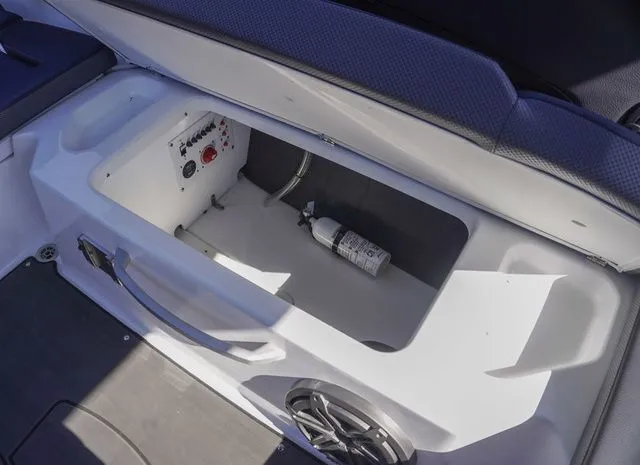 Slide: The Image of Scarab SBI285 IDENTITY JET 2026 - 31