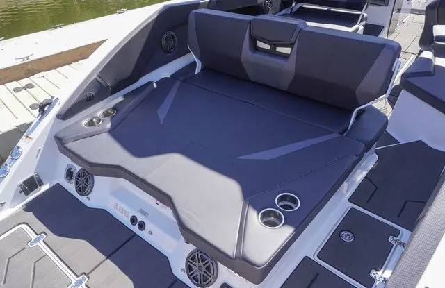 Slide: The Image of Scarab SBI285 IDENTITY JET 2026 - 36