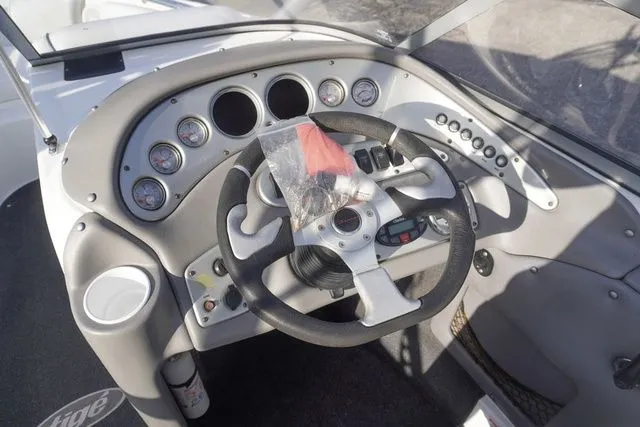 Slide: The Image of Tigé 22V 2005 - 18