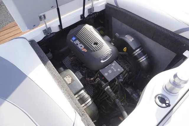 Slide: The Image of Tigé 22V 2005 - 25