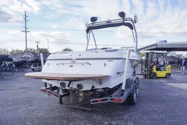 Slide: The Image of Tigé 22V 2005 - 3