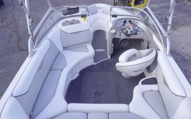 Slide: The Image of Tigé 22V 2005 - 5