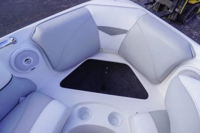 Slide: The Image of Tigé 22V 2005 - 7