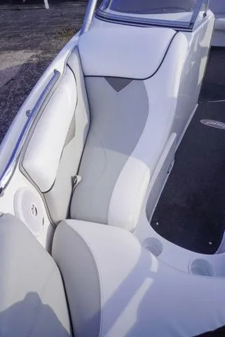 Slide: The Image of Tigé 22V 2005 - 8