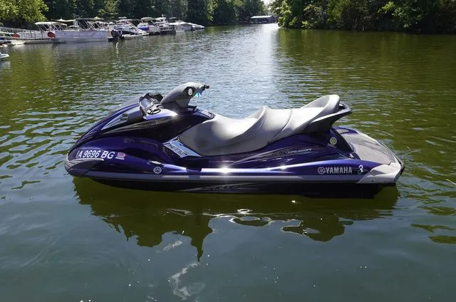 Slide: The Image of Yamaha FX Cruiser HO 2011 - 4