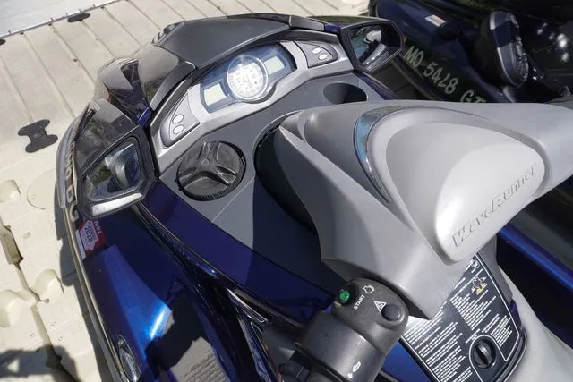 Slide: The Image of Yamaha FX Cruiser HO 2011 - 6