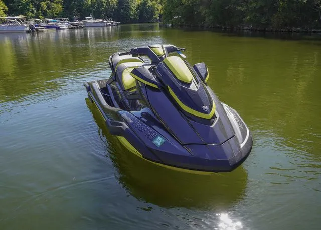 Slide: The Image of Yamaha FX SVHO-CARBON/LIME YELLOW 2021 - 5