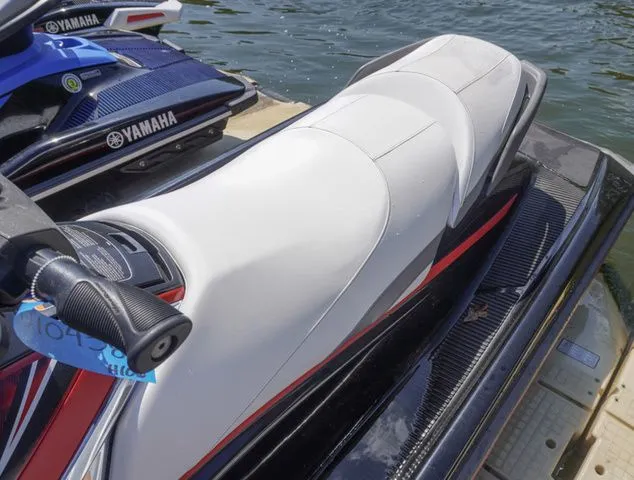 Slide: The Image of Yamaha VX 2016 - 10