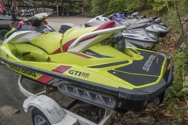 Slide: The Image of Sea-Doo GTI SE 130 2015 - 5
