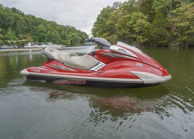 Slide: The Image of Yamaha WaveRunner® FX Cruiser SHO 2008 - 1