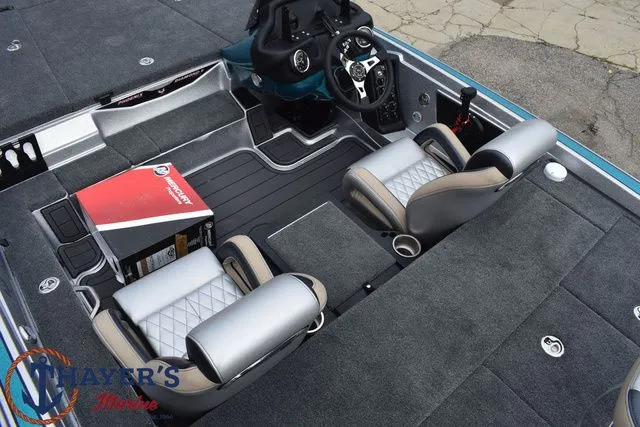 Slide: The Image of Phoenix Bass Boats 721 ZXL 2026 - 10