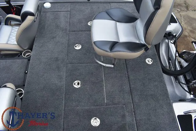 Slide: The Image of Phoenix Bass Boats 721 ZXL 2026 - 11