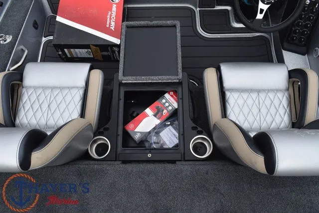 Slide: The Image of Phoenix Bass Boats 721 ZXL 2026 - 26