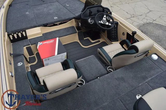 Slide: The Image of Phoenix Bass Boats 919 ZXL 2026 - 10