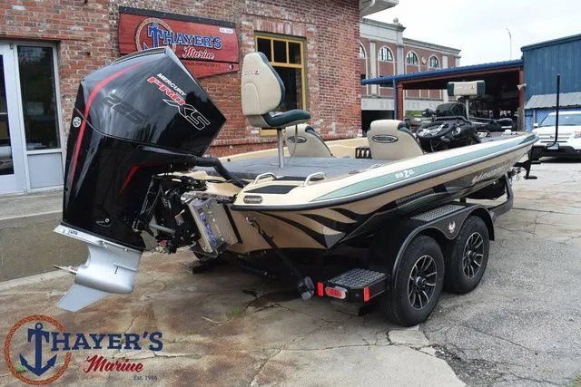 Slide: The Image of Phoenix Bass Boats 919 ZXL 2026 - 3