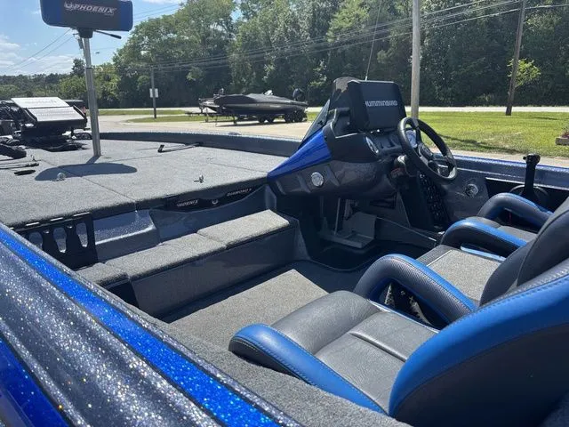 Slide: The Image of Phoenix Bass Boat 819 Pro 2023 - 18