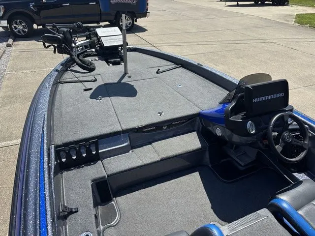 Slide: The Image of Phoenix Bass Boat 819 Pro 2023 - 19