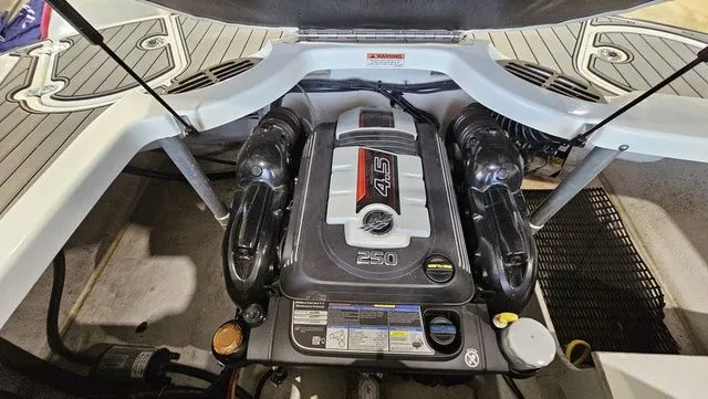 Slide: The Image of Monterey 224 FS 2020 - 24