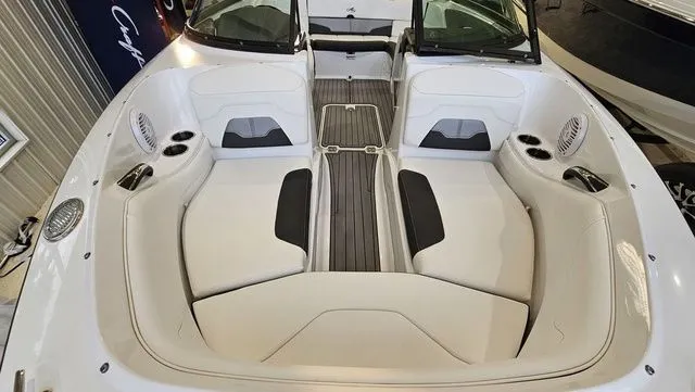 Slide: The Image of Monterey 224 FS 2020 - 15